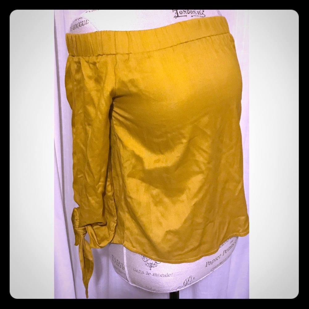 Off The Shoulder Tie Sleeve Top