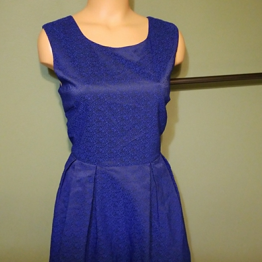 Bloomingdale's Lucy Paris Blue Brocade Dress NWT