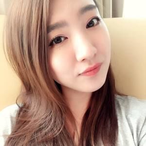 Meet your Posher, Evelyn