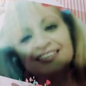 Meet your Posher, Yolanda