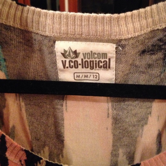 Volcom long sleeve shirt - Picture 3 of 4