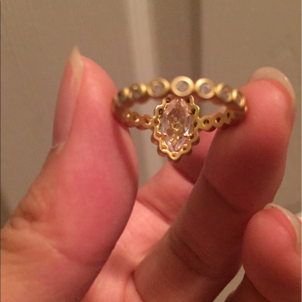 Ring - Picture 2 of 5
