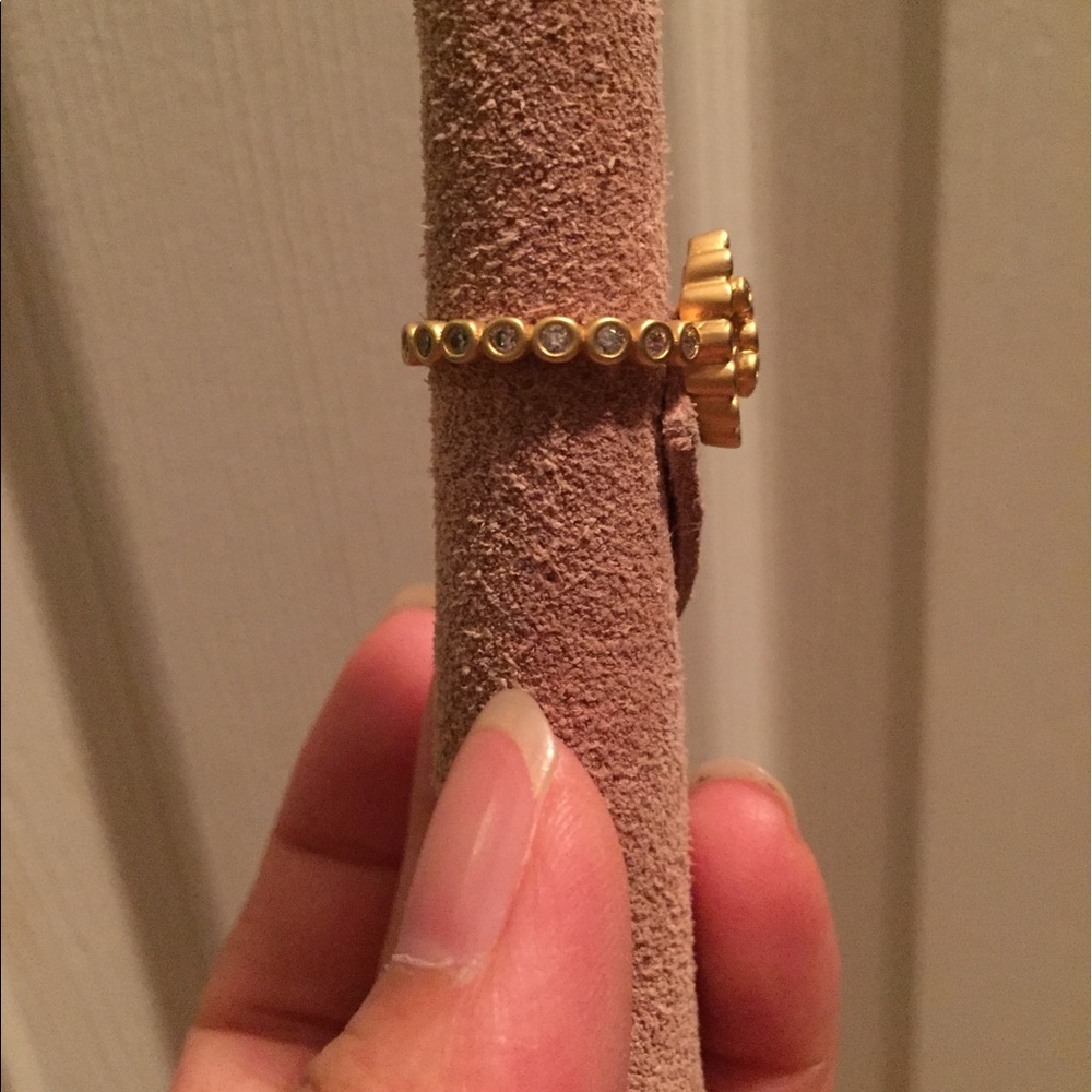 Ring - Picture 3 of 5