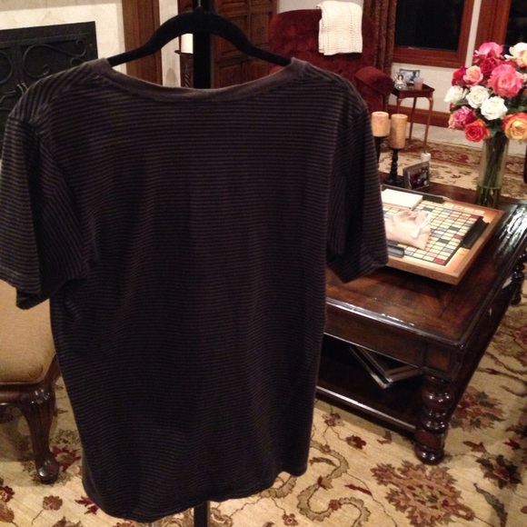 RVCA Cotton V neck - Picture 3 of 4