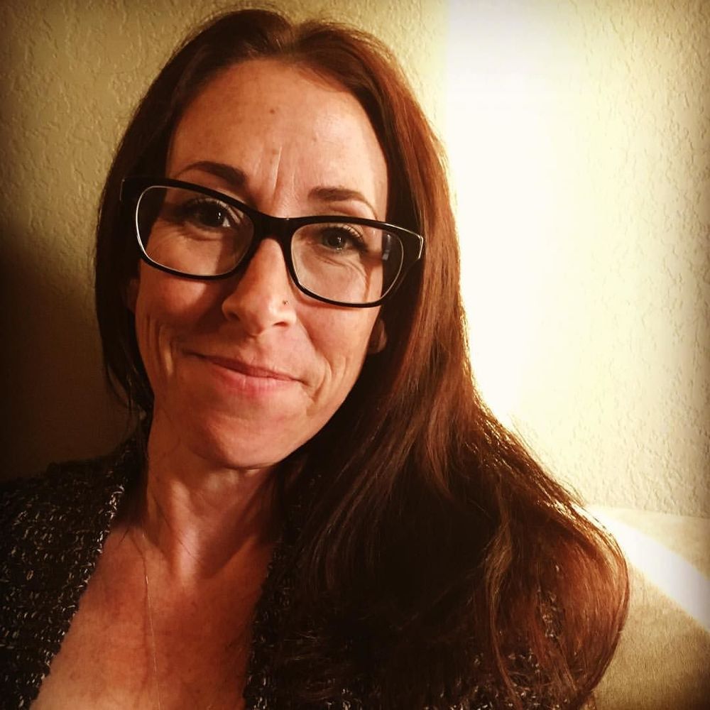 Meet your Posher, Eme