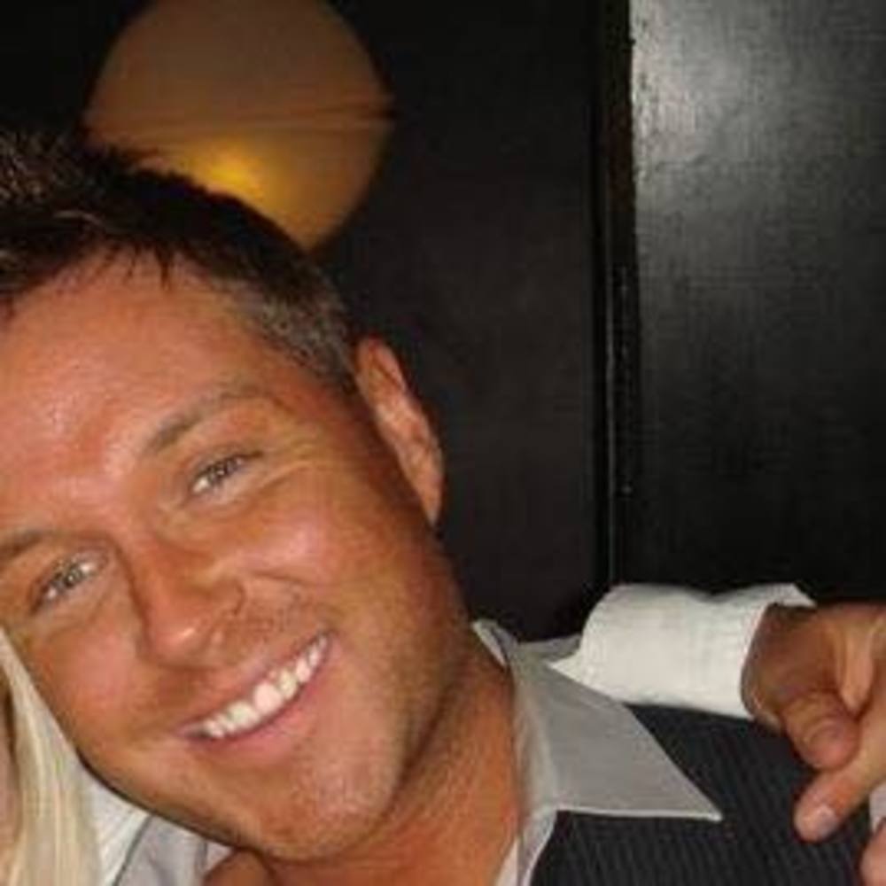 Meet your Posher, Dustin