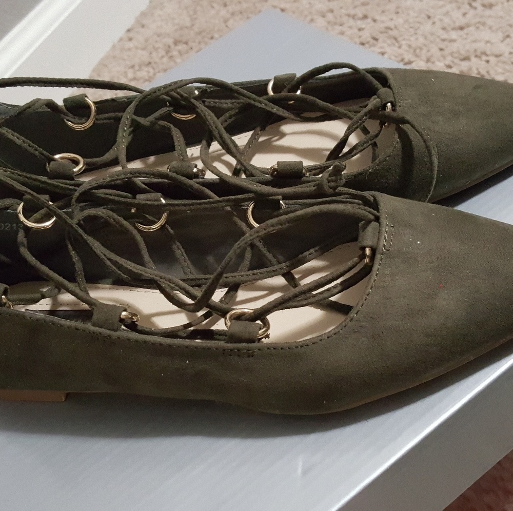 Laced Flats - Picture 2 of 2