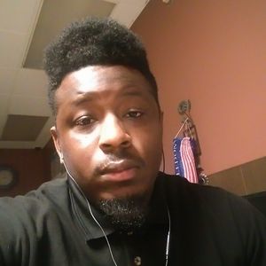 Meet your Posher, Devin