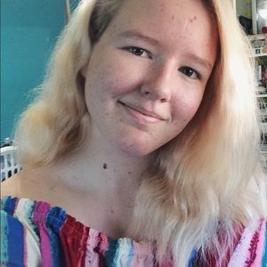 Meet your Posher, Emma