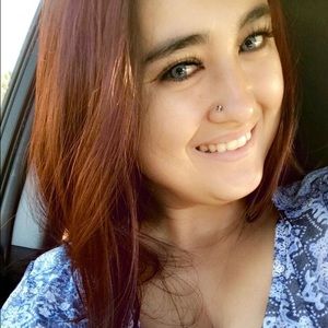 Meet your Posher, Courtney-lynn