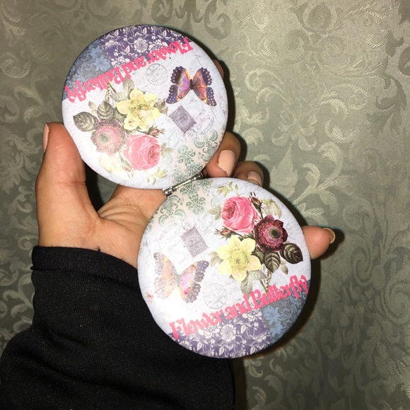 Mirror - Picture 3 of 3