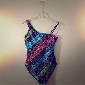 Cole of California women's swimming suit wear.