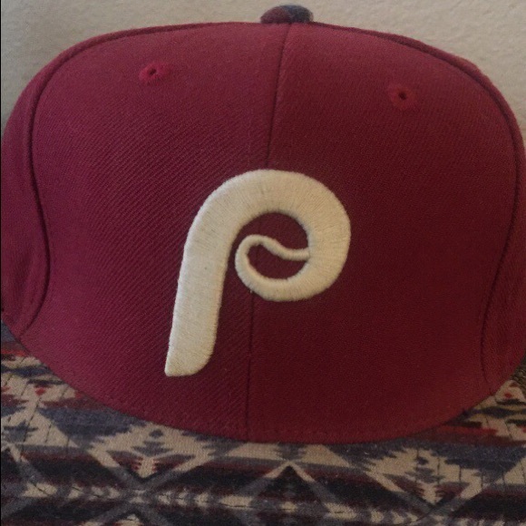 Vintage MLB Phillies - Picture 1 of 1