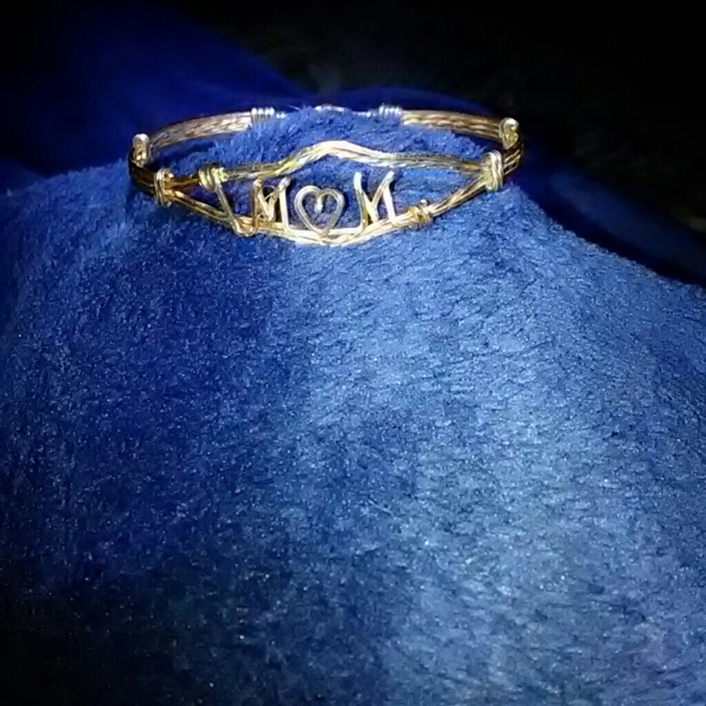 Handcrafted 10kt Gold Mom bracelet