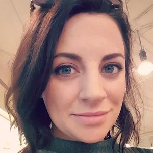 Meet your Posher, Candice