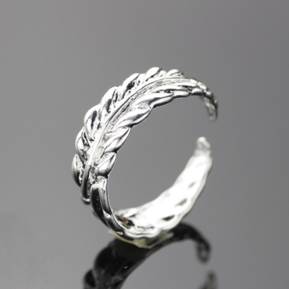 Boutique Jewelry - ⚡️⚡️🆕925 Sterling Silver Leaf Adjustable Toe Ring