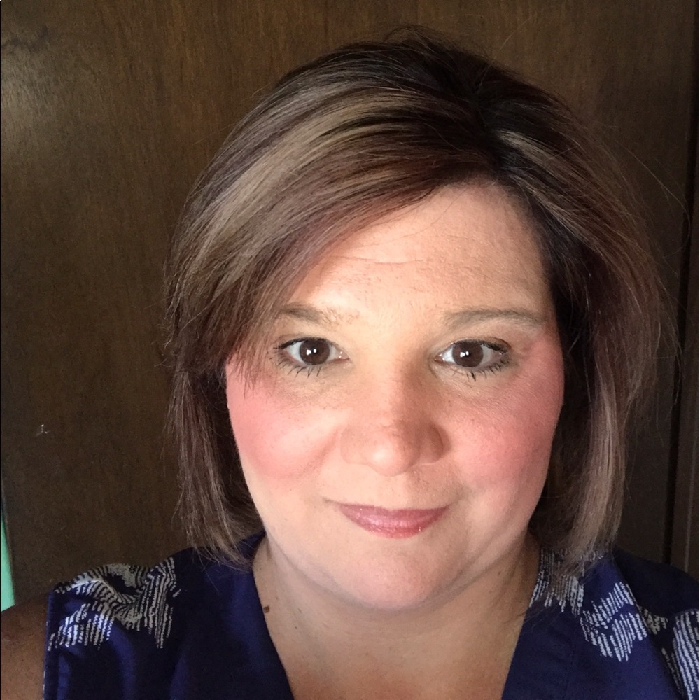 Meet your Posher, Angelique