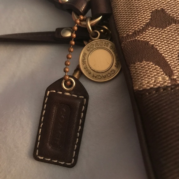 Coach wristlet - Picture 2 of 3