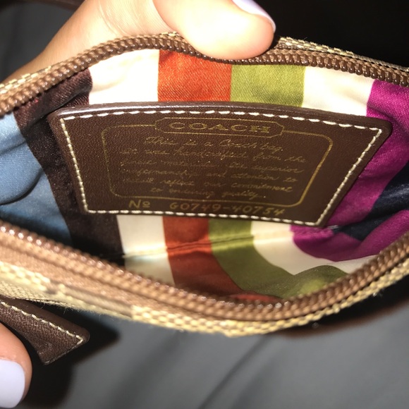 Coach wristlet - Picture 3 of 3