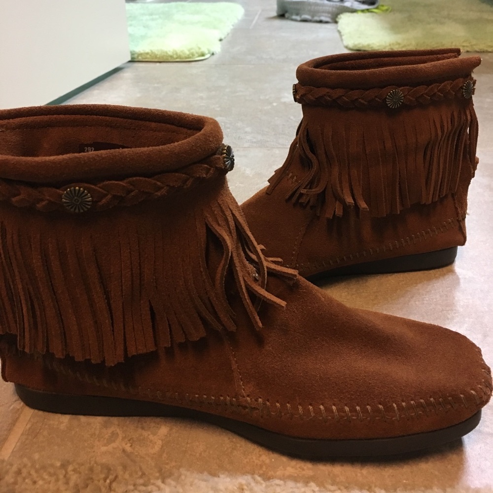 Minnetonka booties ~BRAND NEW- NEVER WORN