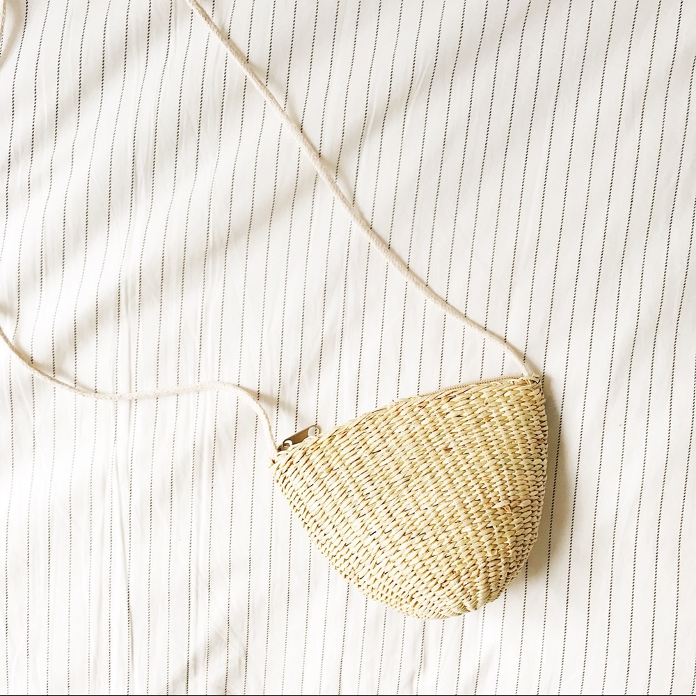 Small Straw Crossbody