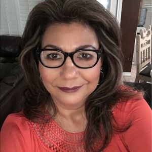 Meet your Posher, Dora