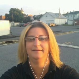 Meet your Posher, Kimberly