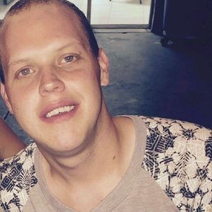 Meet your Posher, Thomas