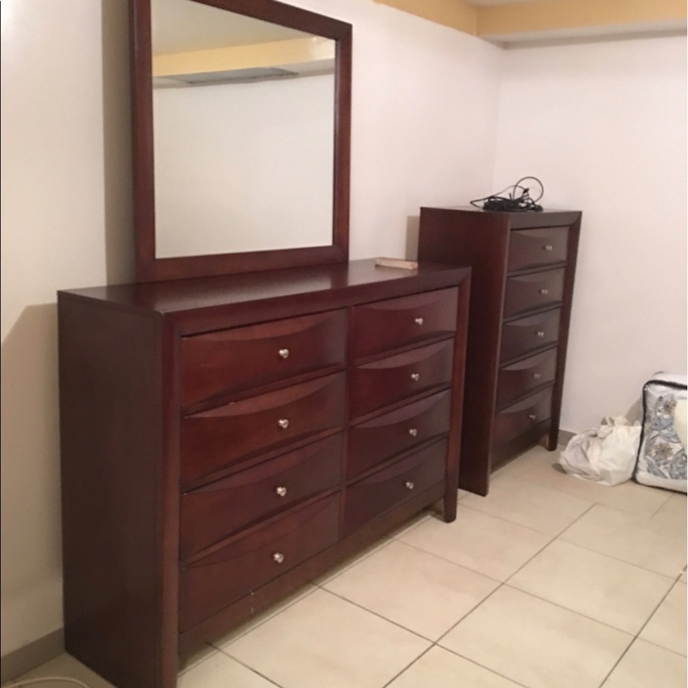 Bedroom set