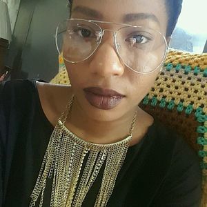 Meet your Posher, Helena