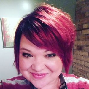 Meet your Posher, Alana