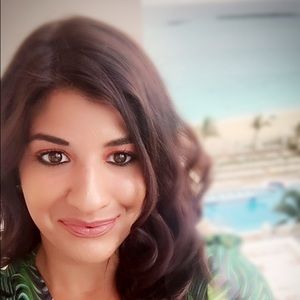 Meet your Posher, Maria