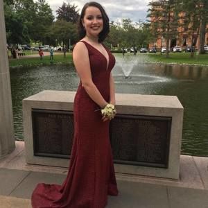 Meet your Posher, Madeline