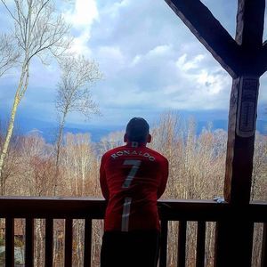 Meet your Posher, Christian