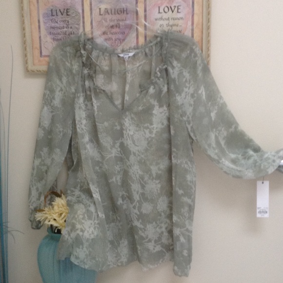 SPEC PRICE 🎉NWT Lovely Pale Green Top W Sep..Cami - Picture 4 of 6