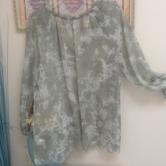 SPEC PRICE 🎉NWT Lovely Pale Green Top W Sep..Cami - Picture 6 of 6