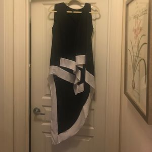 Assymetrical silk BCBG Maxazria M