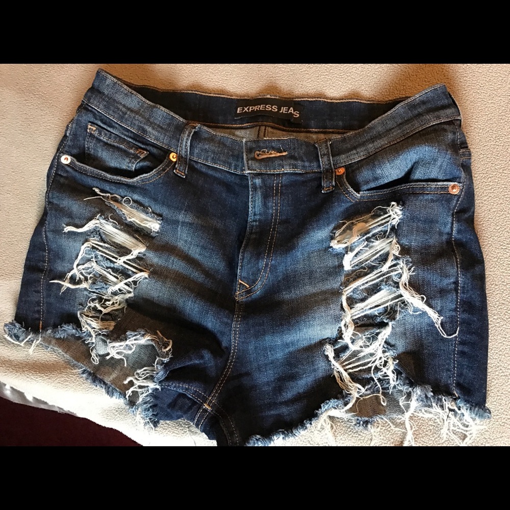Express shorts