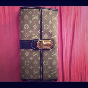 Louis Vuitton Monogram Wallet