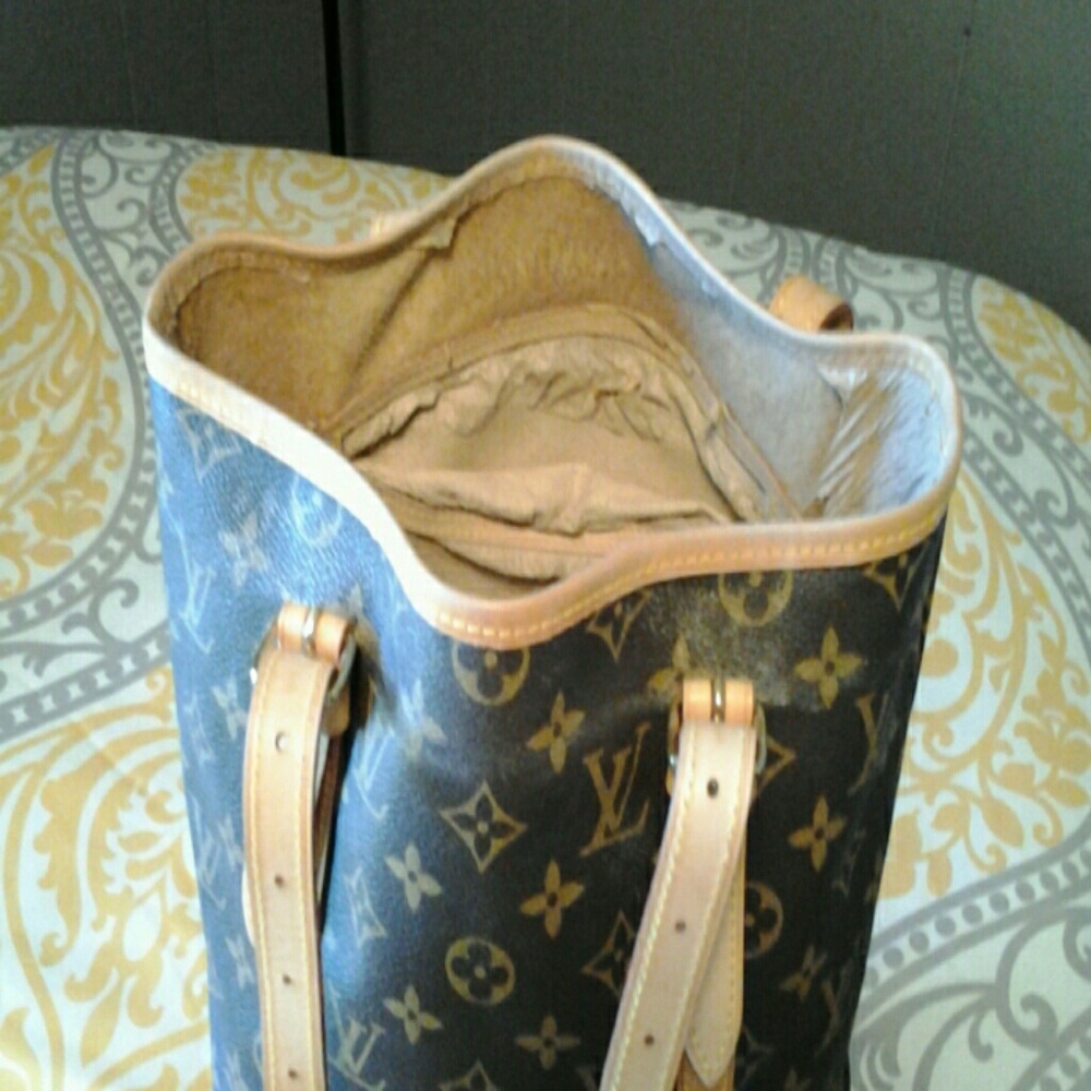 Authentic LV - Picture 4 of 4