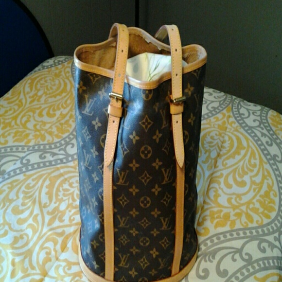 Authentic LV - Picture 3 of 4