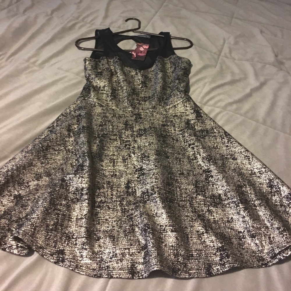 Juniors dress for special occasions