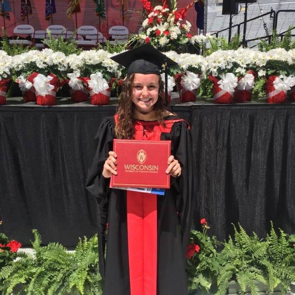 Meet your Posher, Kayla