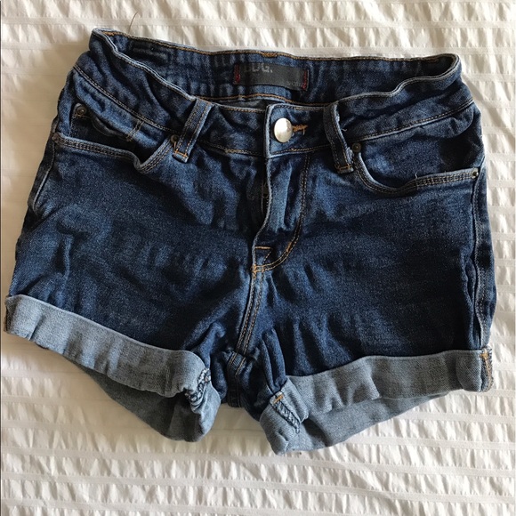 🚫SOLD🚫 BDG shortie jean shorts - Picture 2 of 3