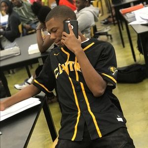 Meet your Posher, Tavis