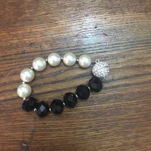 Pearl and black bracelet