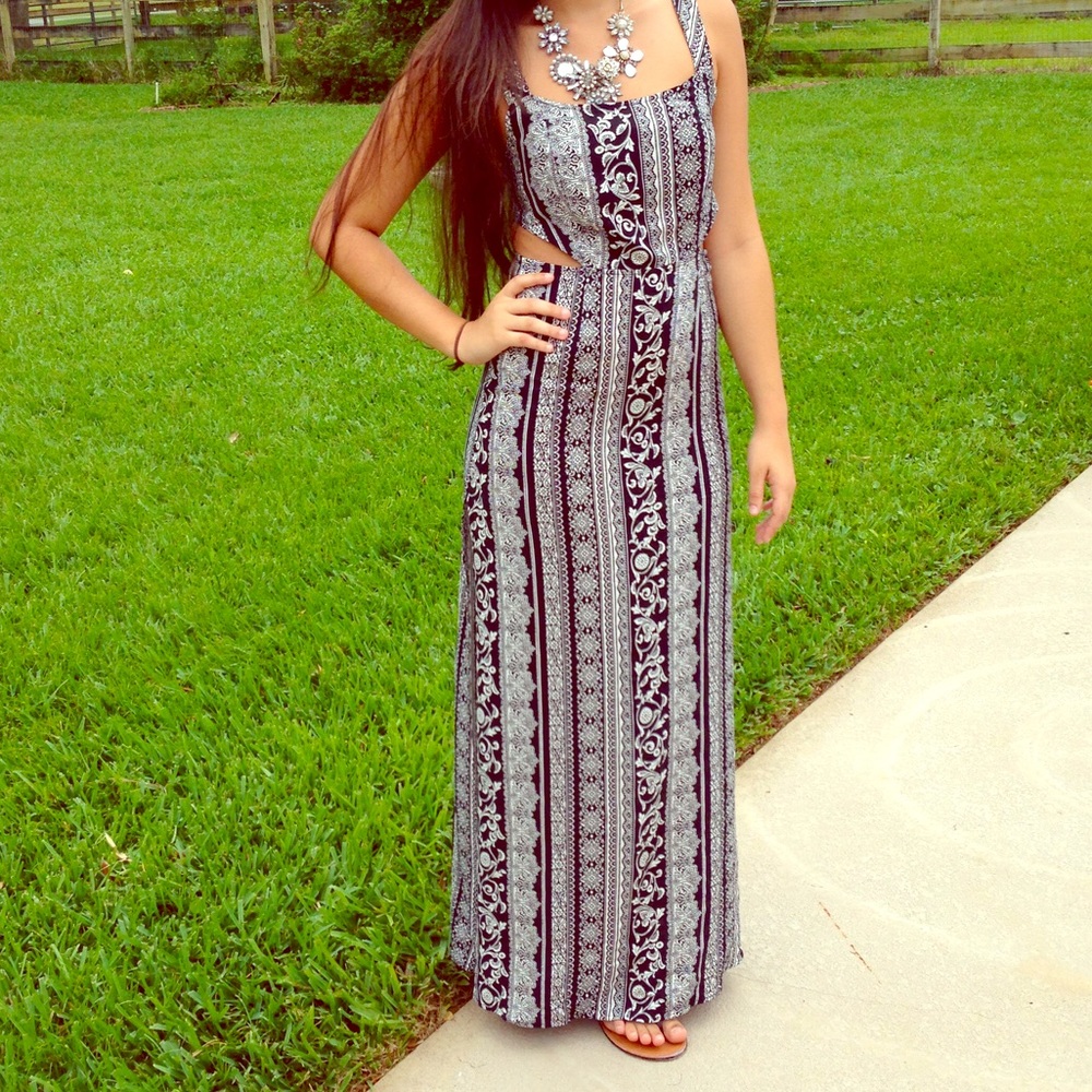 Black & white cutout maxi dress