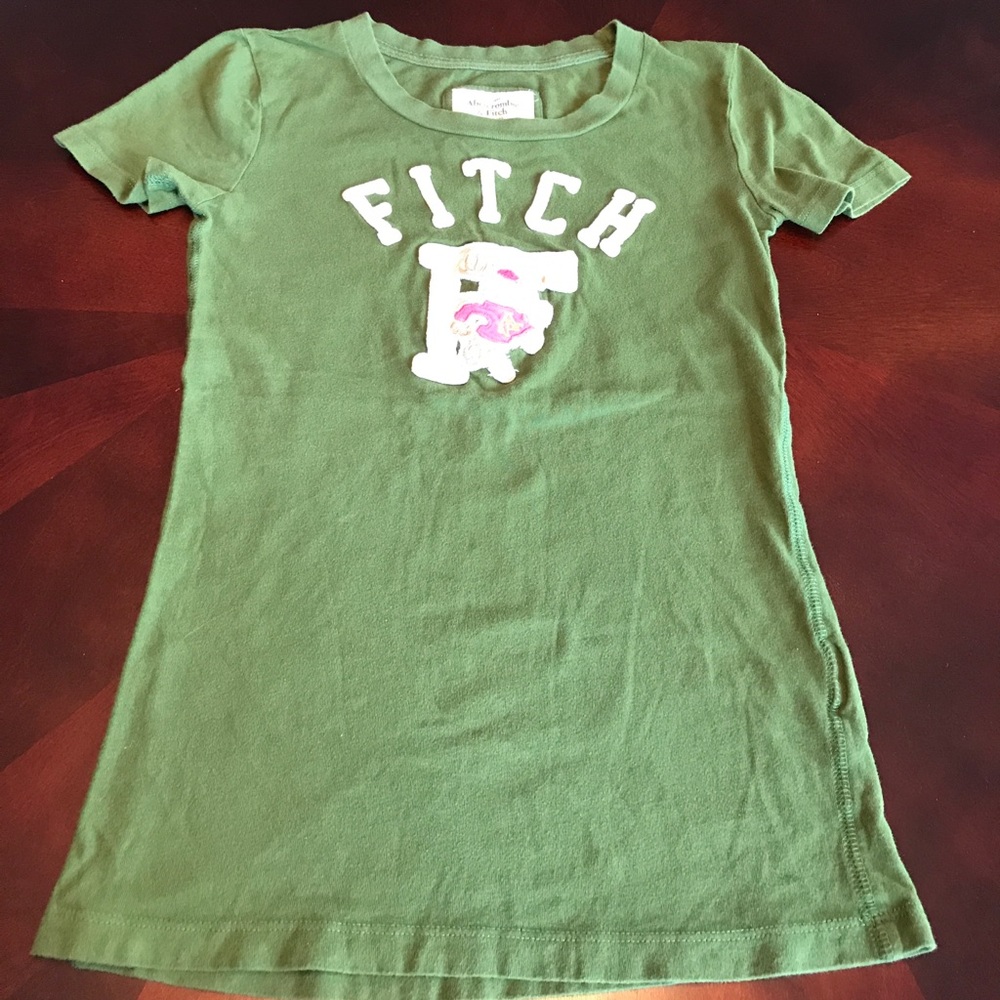 Abercrombie & Fitch girl's tee