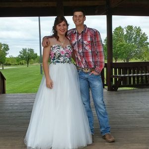 Meet your Posher, Jennifer