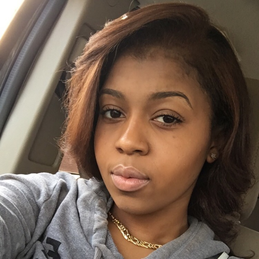 Meet your Posher, Nicole